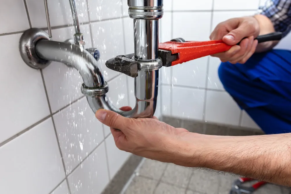 How Much Does It Cost to Repair a Plumbing Leak
